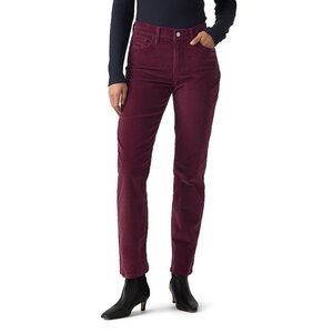 NWT Levi’s High-waisted Mom Corduroy Jeans
24 X 27 .color Merlot Cord